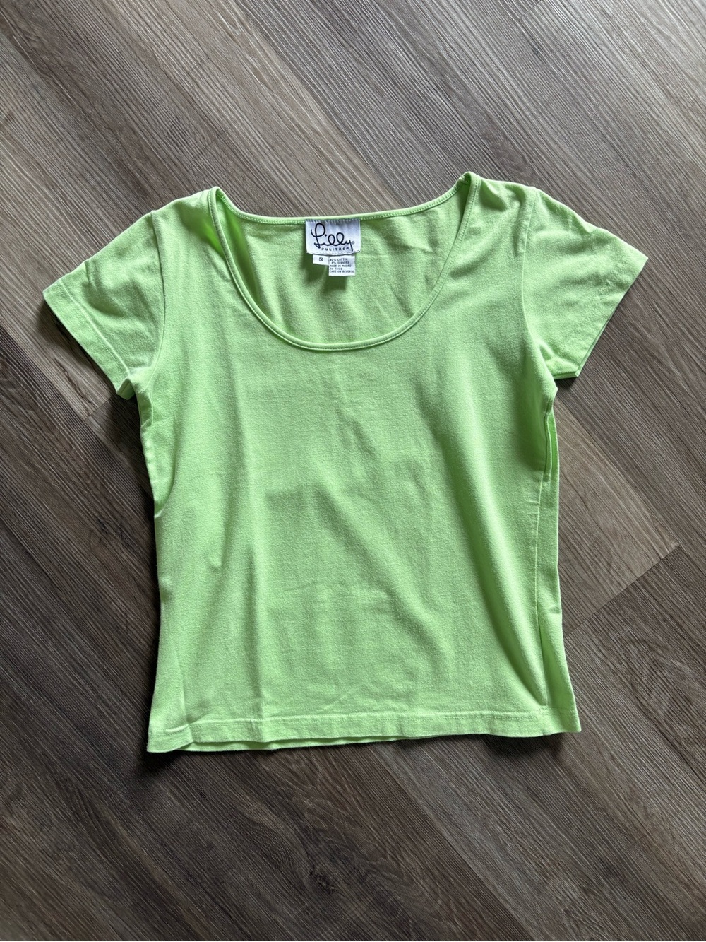 Lilly Pulitzer Lime Green Scoop Neck Tee Shirt S